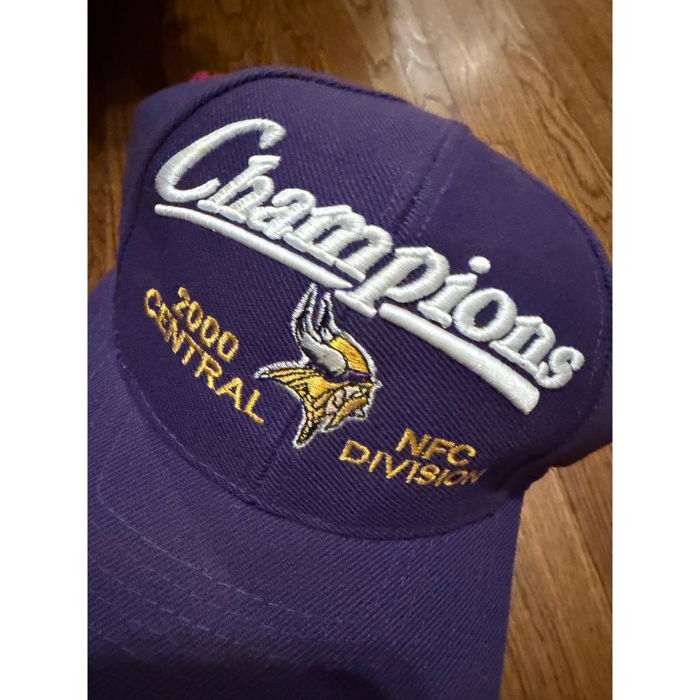 Vintage Minnesota Vikings 2000 NFC Central Champions Snapback Hat Purple NFL Cap - Picture 2 of 4